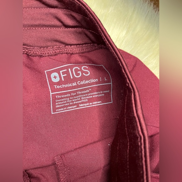 Figs Maroon joggers Sz large - Picture 2 of 7